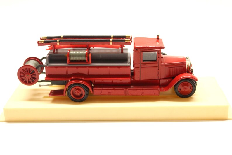 Sovjet Fire Engine RARE OMO Soviet Fire Engine Truck (1937 Reproduction) 1:43 Scale ...