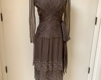 Vintage 1980's Oscar de la Renta~Cappuccino Silk Chiffon Cocktail dress~Schiffler Stitch~Draped Criss crossed Bodice~Size 4