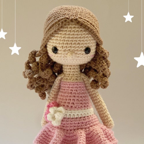 The Queen Crochet Pattern by amour Fou - Etsy