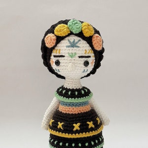 Día de Muertos Doll - Crochet Pattern by {Amour Fou}