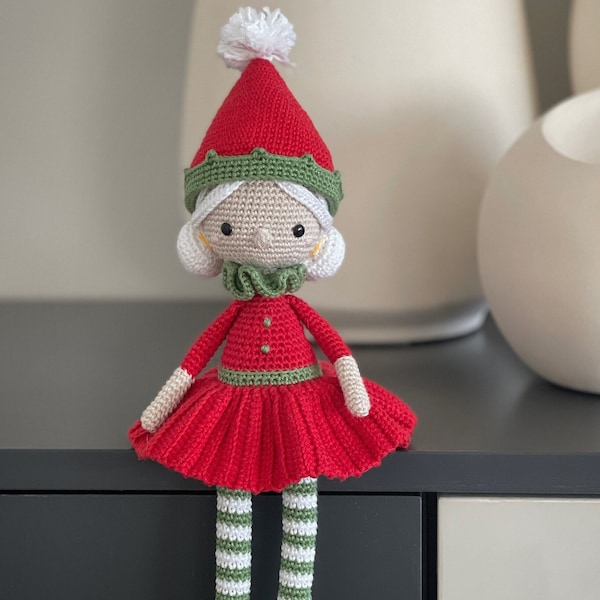 Silke, the Christmas Elf - Crochet Pattern by {Amour Fou}