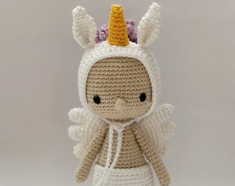 Fynn, the Unicorn - Crochet Pattern by {Amour Fou}