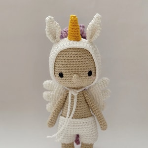 Fynn, the Unicorn - Crochet Pattern by {Amour Fou}