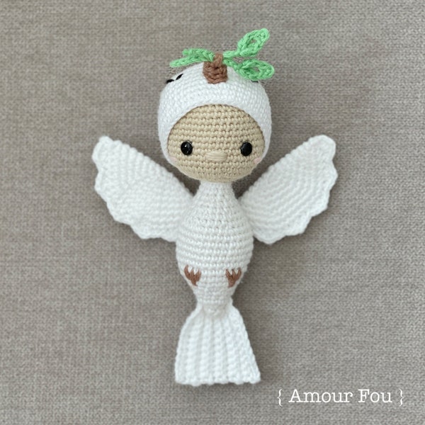 Peace Dove - Crochet Pattern by {Amour Fou}