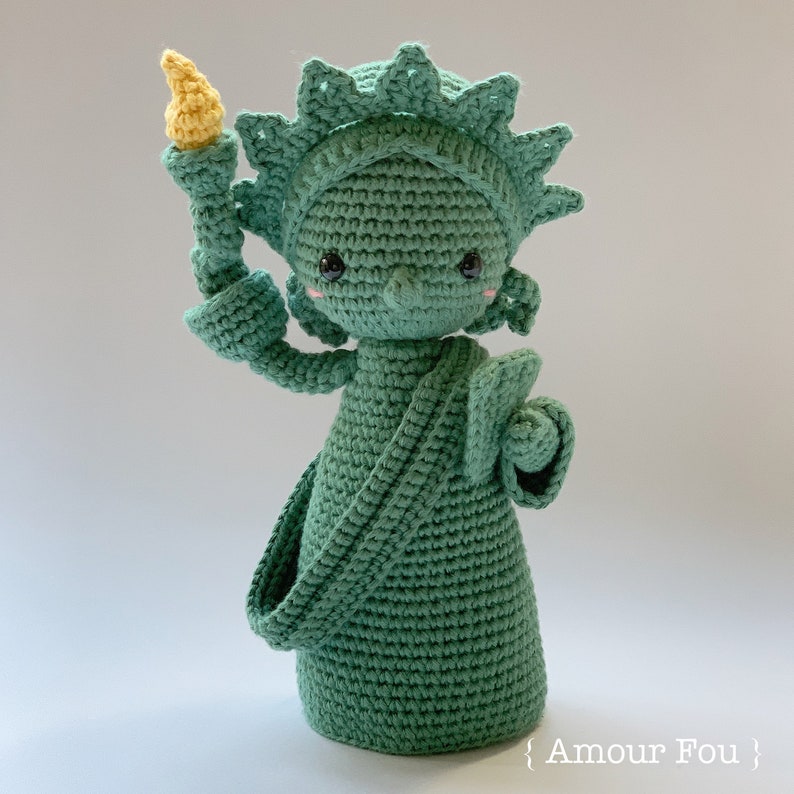 Lady Liberty Crochet Pattern by Amour Fou image 1