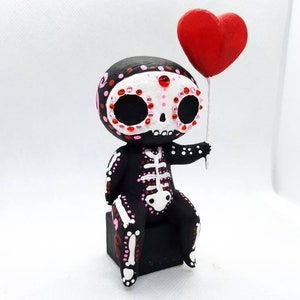 Sugar Skull Skeleton with Heart Balloon Day of the Dead Sculpture Figurine Hand Painted 3D Printed