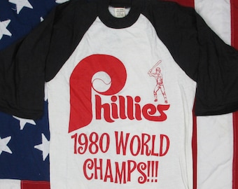 Vintage 1980's Philadelphia Phillies World Series Champs Raglan Baseball T-Shirt XS/Small MLB 1980 Pennsylvania Soft Thin Ringer