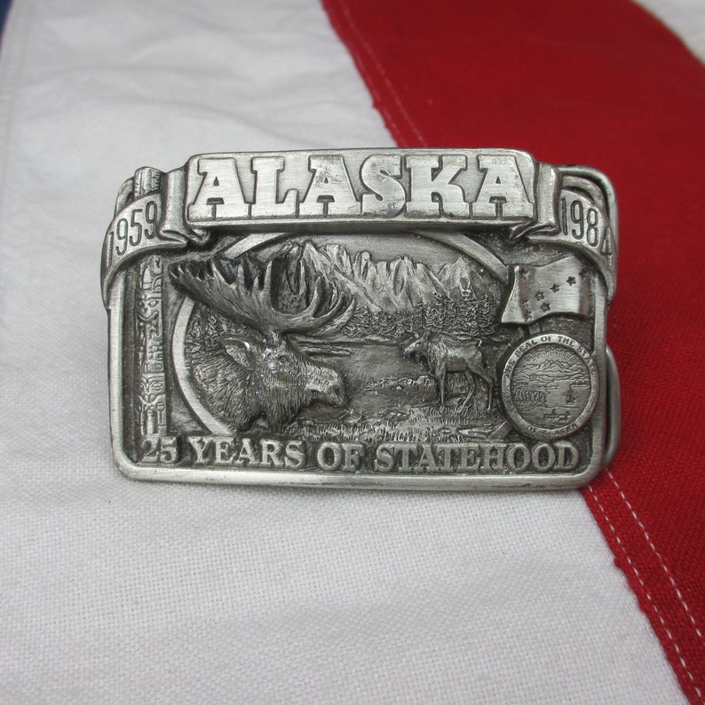 Vintage 1980/'s Alaska 25 Years of Statehood Bull Moose Belt Buckle Wild Free Juneau Nome Sitka Gold Panning Reindeer Elk Mountain