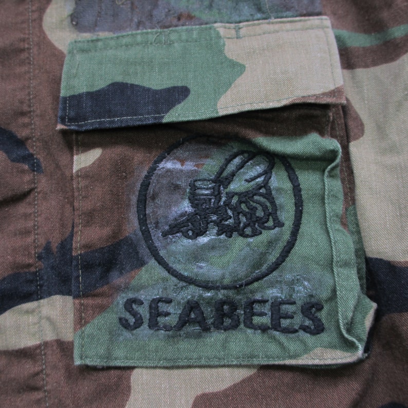 Vintage 1980/'s United States Navy Seabees Construction Force Camo Button Up Field Shirt Large Regular NATO Four Color Woodland