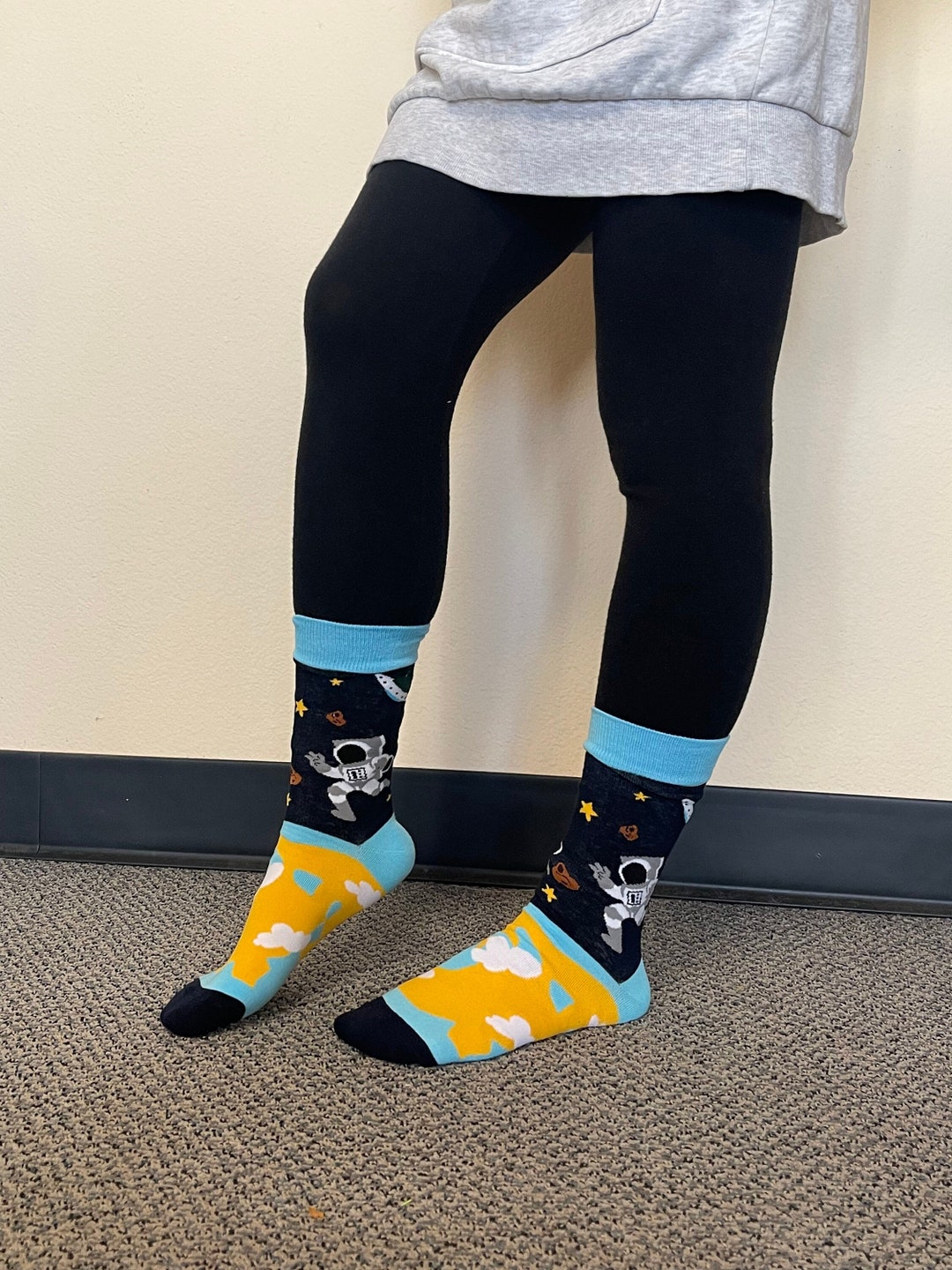 Solar System Space Socks for Women, Astronaut Alien Stars Moon Planets ...