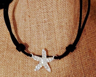 Collar con colgante de plata y cuero con cristales de estrella de mar ajustable