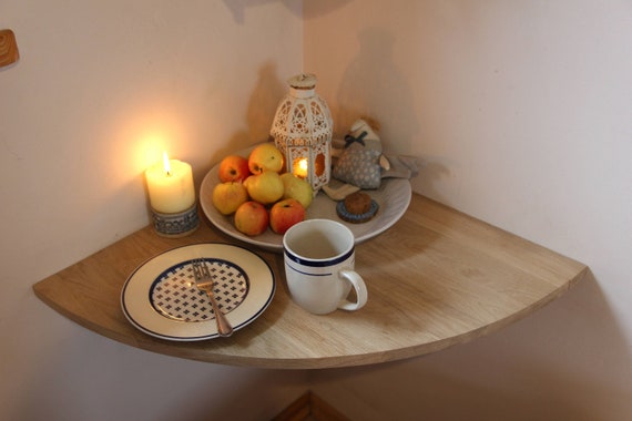 Corner drop outlet leaf table