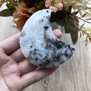 Moonstone Moon Carving,Rainbow Moonstone,Moonstone Hand Carved,Blue Flash Moonstone,Gemstone Moonstone