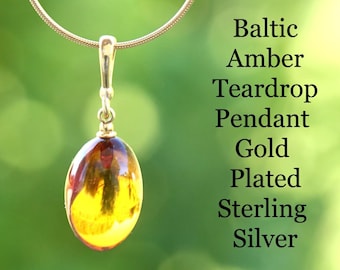 Ciondolo a goccia in ambra baltica su argento sterling placcato oro / Delicata goccia di miele in ambra, regalo di Natale