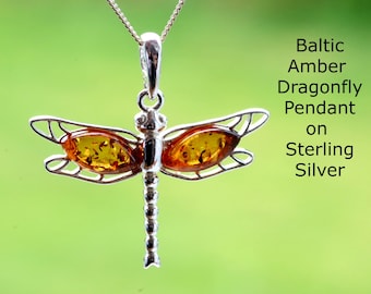 Sterling Silber Libellen Anhänger mit Bernsteinstein / Naturinspirierter Charm - Elegante Bernsteinverzierung
