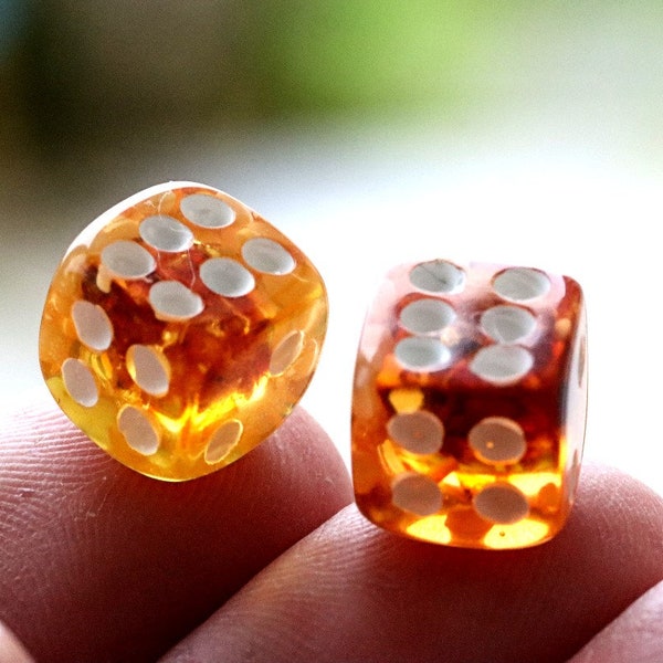 Pair of Mini Amber Dice – 10mm Baltic Amber Dice Set | Classic Light Maple Color | Gaming or Collectible Resin Dice