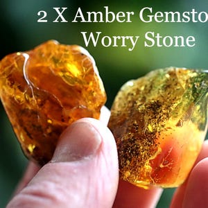 2 piedras preciosas de ámbar peculiares: piedra para la preocupación, piedra de meditación para aliviar el estrés, regalo y tarjeta de bienestar, piedra de palma, piedras de ámbar con energía curativa.