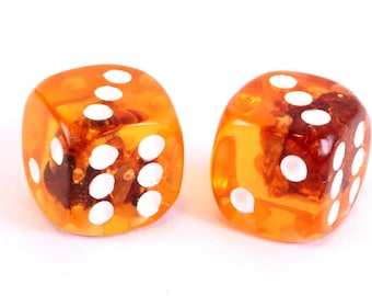 Pair of Dice Amber dice 18mm  / Classic  maple orange color / Gaming Dice / Cube with numbers / Dice Set of 2 / Resin Dice / Numbered cubes