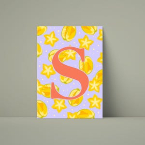 Póster de la letra S: imagen digital del alfabeto con carambolas | Decoración de pared habitación infantil | Arte de letras felices para imprimir