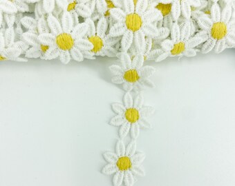 Daisy Embroidery Flower Trim Wholesale