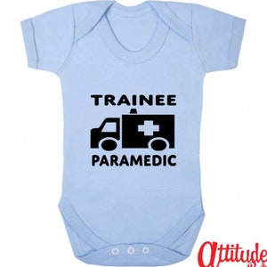 Tutina per neonato Trainee - Qualsiasi carriera/lavoro/occupazione - Personalizzata - Gilet per neonato stampato in modo divertente