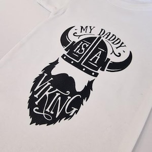 Funny Baby Grow-My Daddy Is A Viking-Novelty Baby Grows-Daddy Beard Baby Grows-100 % Cotton Made In UK - DV01