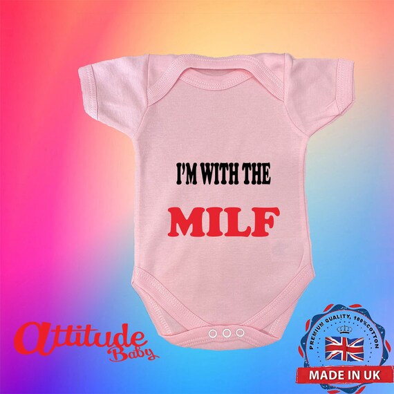 Baby Shower Gifts Funny Baby Grows-Printed-I'm With The Milf-Baby Xmas Gifts 