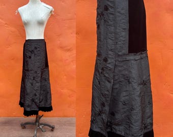 Vintage Velvet Embroidered Patchwork Skirt  * Dark Fashion Victorian Gothic Edwardian Witchy Whimsigoth  * Med Large XL Size 8 10 12 14