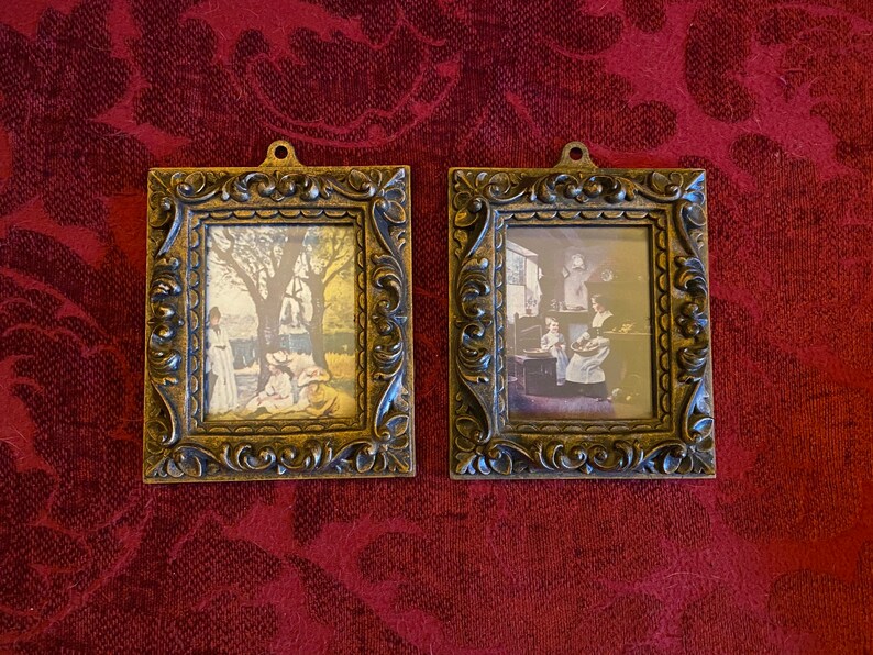 Pair Vintage Decorative Antiqued Gold Black Picture Frames ** Victorian Gothic Hollywood Regency Syroco Rococo **