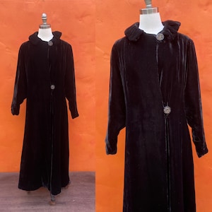 Vintage 1920s 1930s Opera Black Silk Velvet Maxi Coat   * Victorian Gothic Duster Coat Erte Belle Epoque Flapper xs small med Size 2 4 6 8