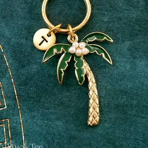 Palm Tree Keychain SMALL Palm Tree Keyring Beach Keychain Initial Gift Personalized Tropical Keychain Charm Keychain Pendant Keychain Travel