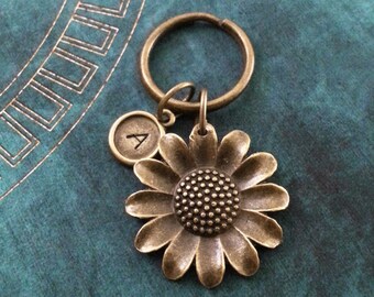 Daisy Keychain SMALL Daisy Keyring Personalized Keychain Brass Keychain Sunflower Keychain Hippie Keychain Teenage Girl Keychain Daisy Gift