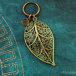Leaf Keychain SMALL Green Leaf Keyring Patina Keychain Bridesmaid Keychain Personalized Initial Keychain Charm Keychain Pendant Keychain