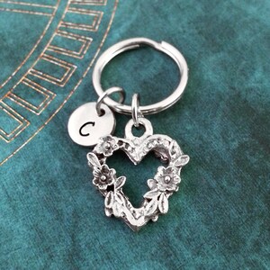 Heart Keychain, SMALL Heart Charm, Personalized Key Ring, Valentine&#39;s Day Gift, Heart Wreath Necklace Heart Pendant Valentine&#39;s Day Keychain