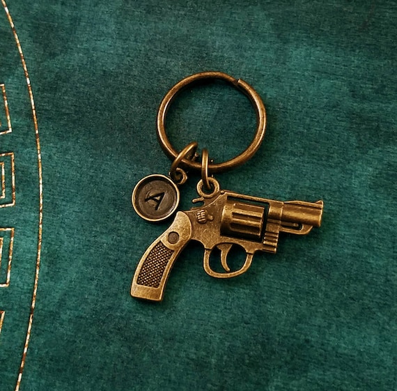 Revolver portachiavi piccola pistola portachiavi pistola diritti papà  fidanzato Keychain portachiavi marito fascino portachiavi portachiavi  pistola ciondolo personalizzato -  Italia