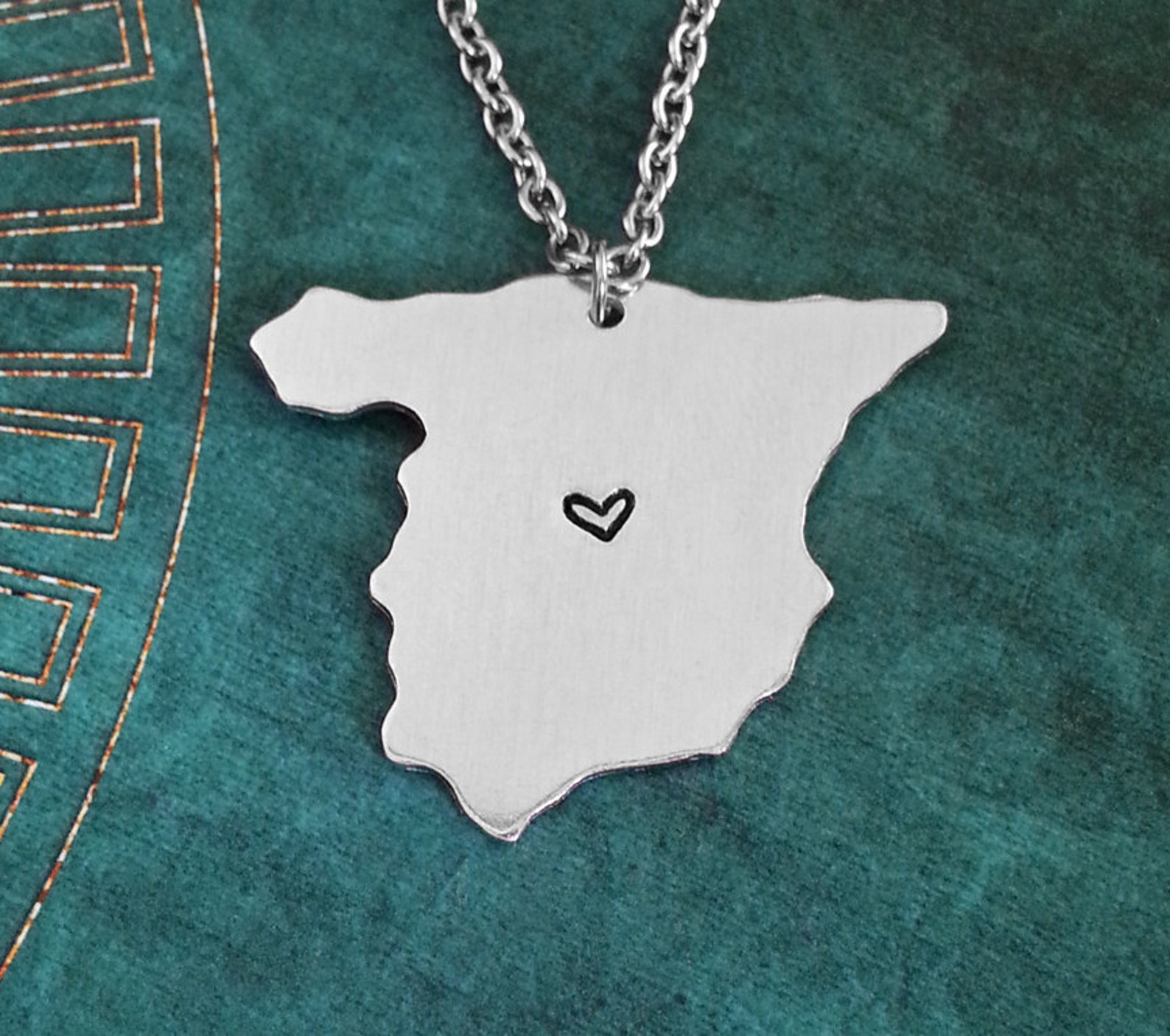 Spain Keychain Spain Keyring Country Keychain Spanish Gift Etsy