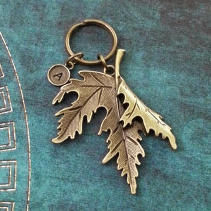 Maple Leaf Keychain LARGE Leaf Keyring Personalized Keychain Bronze Leaf Charm Keychain Initial Keychain Bridesmaid Keychain Monogram Gift