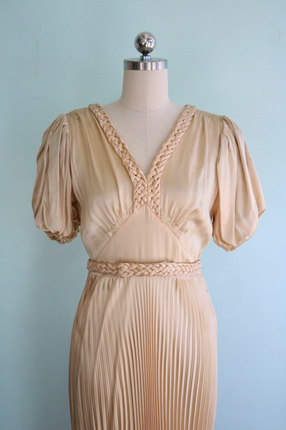 Vintage 1930's Champagne Pleated Gown | Size Small - image 4