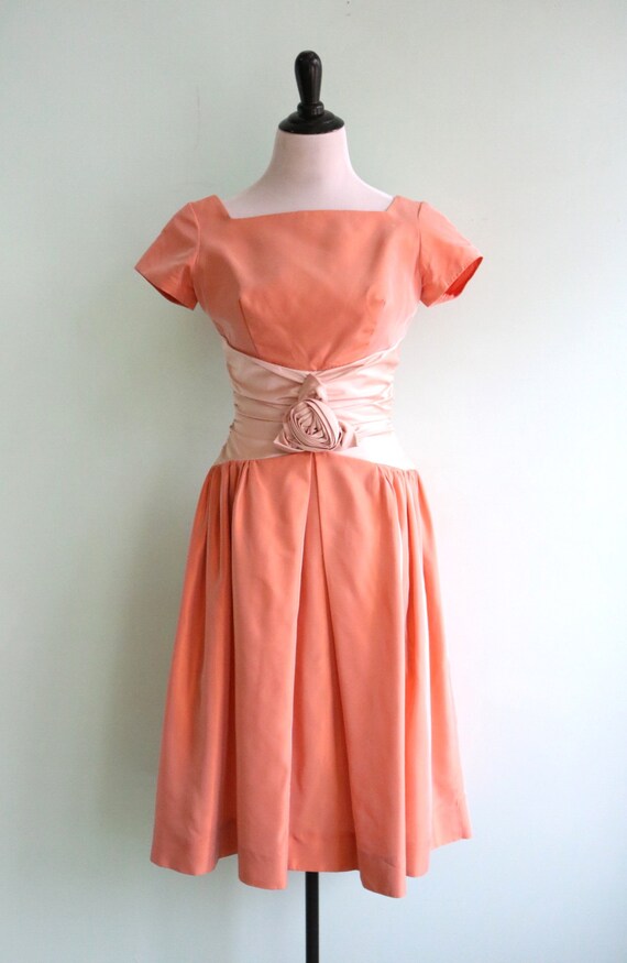 Vintage 1950's Iridescent Peach Party Dress | Siz… - image 2