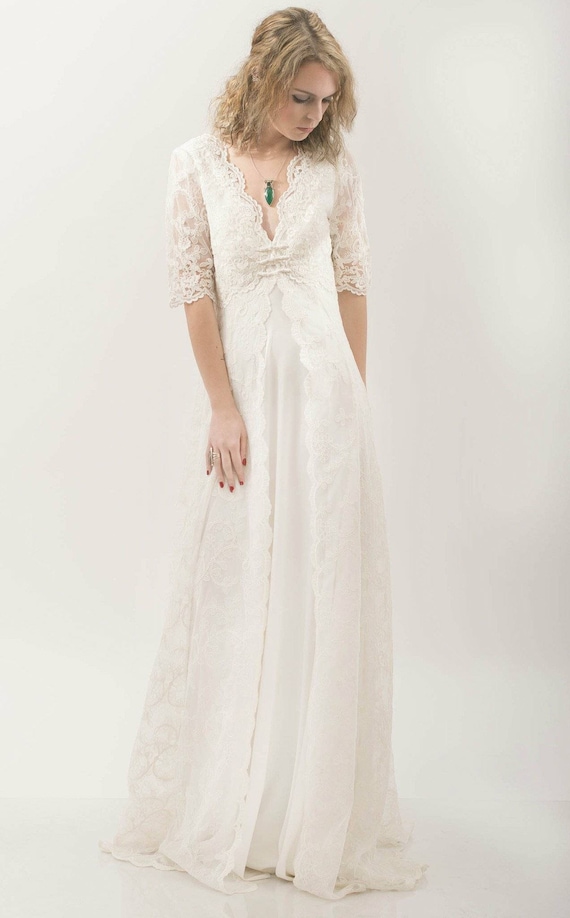 casual lace wedding dress