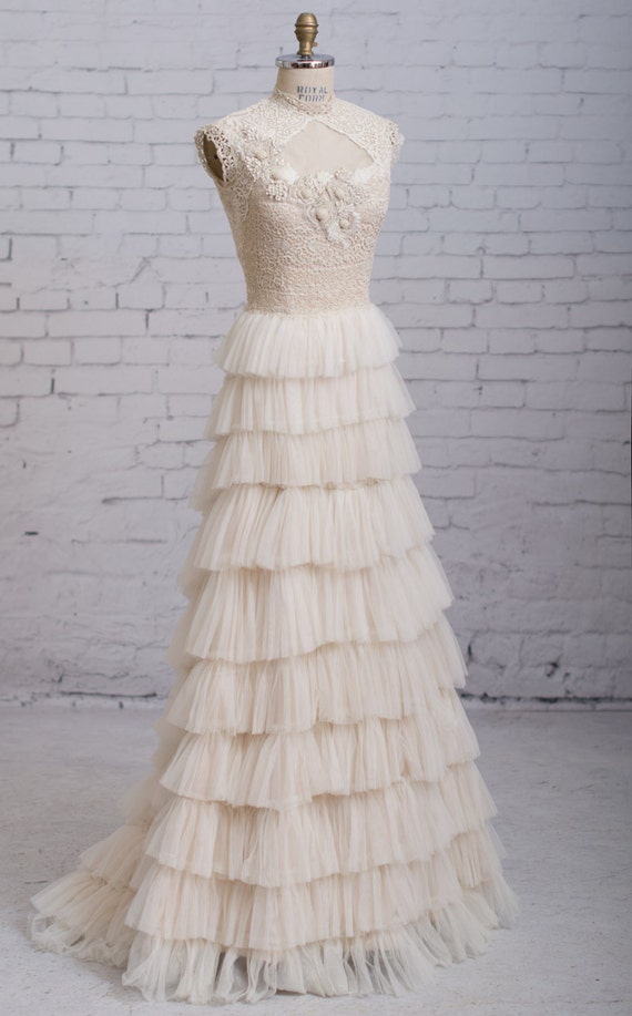 Vintage Style Wedding Dresses, Vintage Inspired Wedding Gowns Steampunk wedding dress Victorian wedding dress Vintage inspired wedding dress Antique Lace Wedding Dress $1,500.00 AT vintagedancer.com