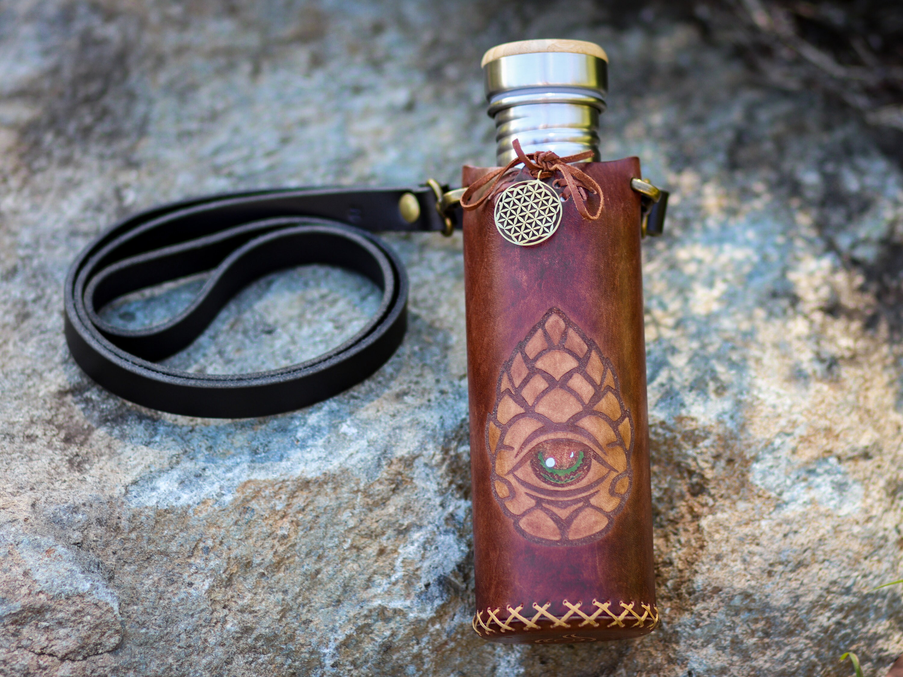 小物 CHALLENGER LOGO BOTTLE Oasis Stainless Steel 1.1L Challenger Bottle In Sage - FREE