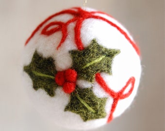 Holly and red bow, Christmas ball, Waldorf-inspired fairytale wool, Christmas décor, soft sculpture, collectible ball