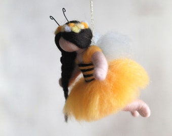 Bee, fairytale wool, waldorf inspiration, home décor