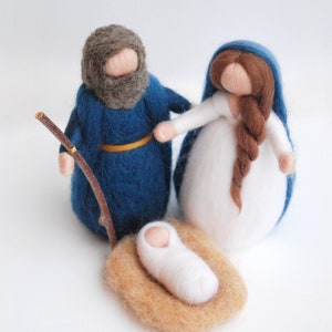 Nativity, Three Kings, Shepherd, two sheep, angel, fairy tale wool nativity scene, Waldorf inspiration, Christmas decoration, soft sculpture image 2