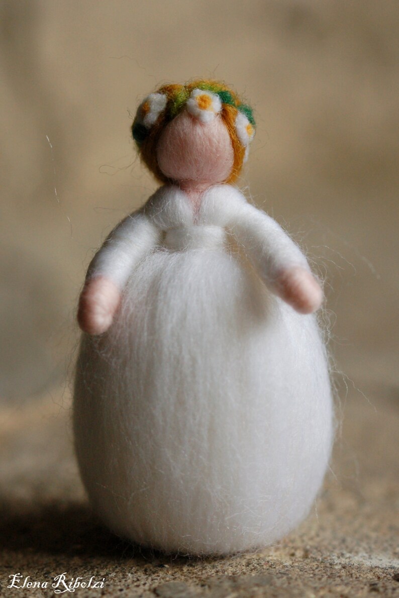 Chiara, in fairytale wool, Waldorf inspiration image 2