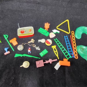 Vintage toy junk drawer lot