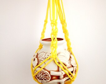 Hanging planter Yellow macrame plant hanger 10 inches 3 mm Plant holder Wall hanging Planter pot Indoor or outdoor decor Window decoration