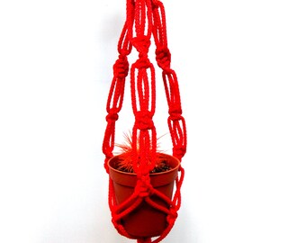 Red Mini Macrame Plant Hanger 10 inches 3mm Hanging planter Wall hanging Indoor or outdoor decor Gift idea Planter pattern Flower pot