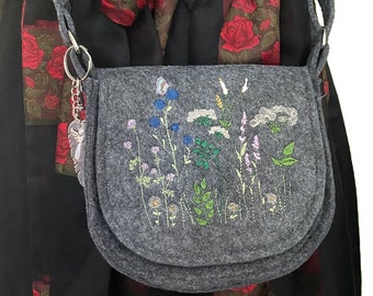 Sac à bandoulière en feutre avec sac traditionnel brodé de prairie de fleurs colorées, sac dirndl